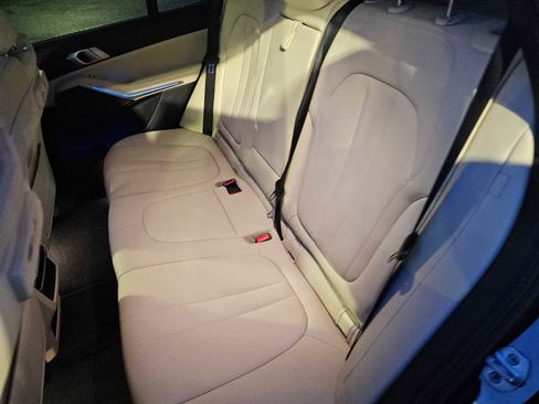 Used 2021 BMW X5 xDrive40i w/ Convenience Package image 17