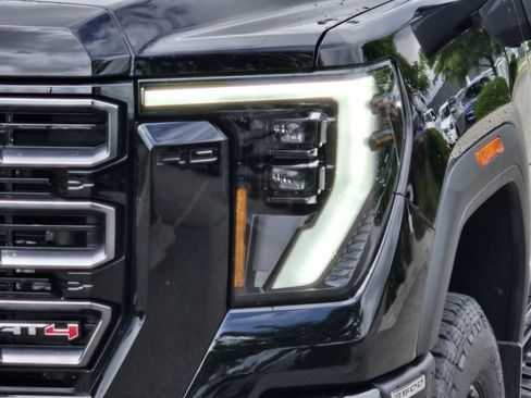 Used 2025 GMC Sierra 3500 AT4 w/ Technology Package AWD/4WD image 41