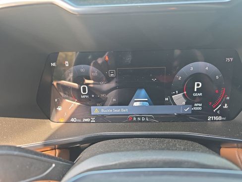 Used 2025 GMC Canyon AT4 w/ Nightfall Edition image 21