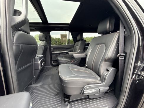 Used 2023 Ford Expedition Max Platinum image 25