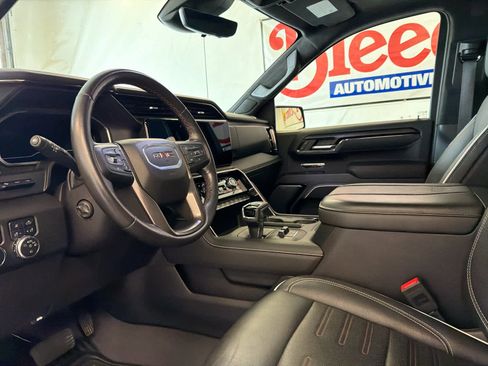 Used 2023 GMC Sierra 1500 AT4X image 15