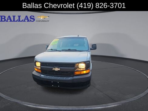 Certified 2017 Chevrolet Express 3500 LS image 3