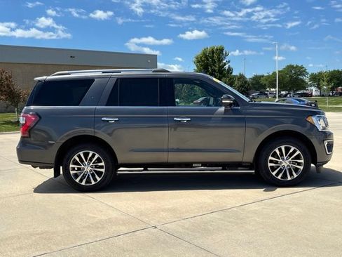 Used 2018 Ford Expedition Limited AWD/4WD image 46