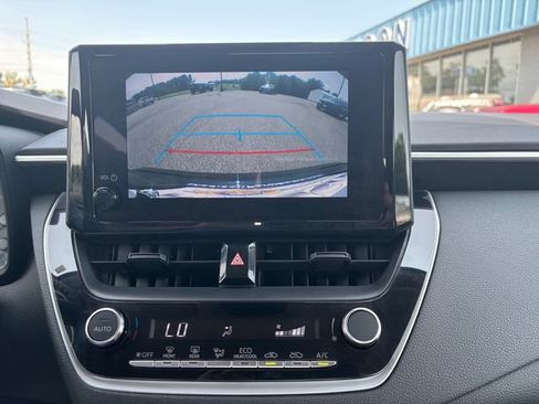 Used 2023 Toyota Corolla LE FWD image 19
