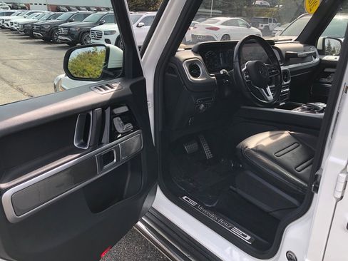 Used 2021 Mercedes-Benz G 550 image 11