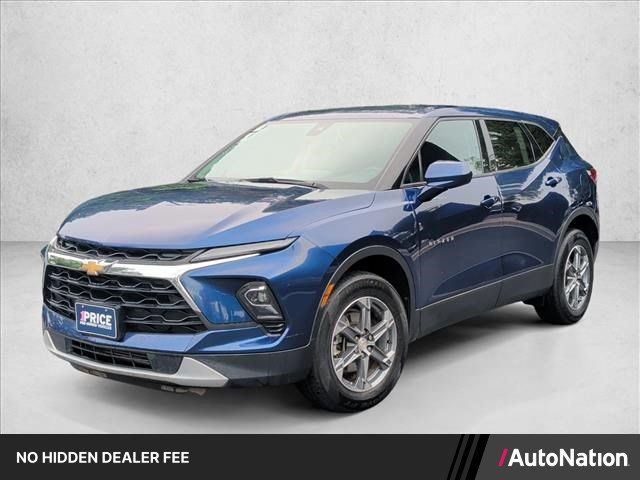 Used 2023 Chevrolet Blazer LT FWD image 1