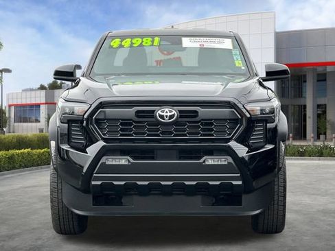 Certified 2025 Toyota Tacoma TRD Off-Road AWD/4WD image 11