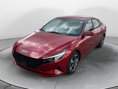 Used 2023 Hyundai Elantra SEL w/ Convenience Package FWD image 7