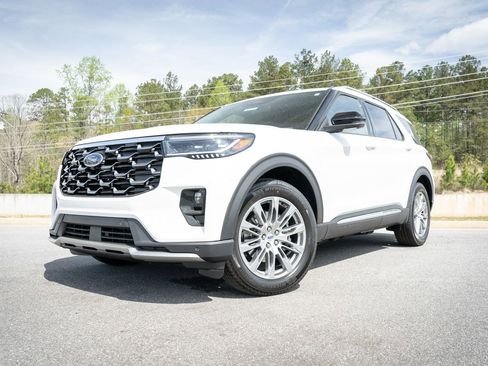New 2026 Ford Explorer Platinum RWD image 5