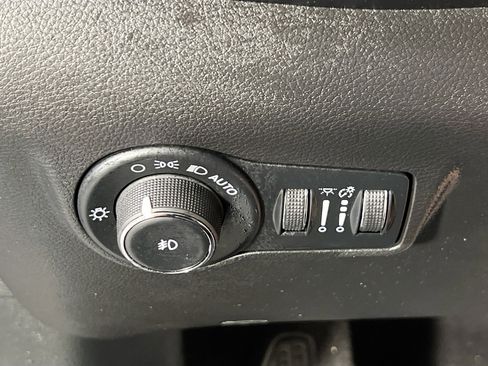 Used 2022 Jeep Compass Latitude w/ Convenience Group AWD/4WD image 10
