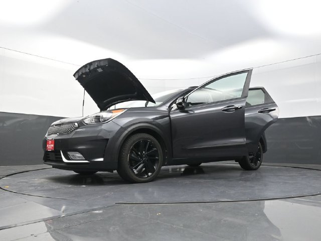 Used 2018 Kia Niro EX w/ EX Touring Graphite Edition FWD image 41