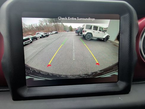 Used 2023 Jeep Wrangler Unlimited Rubicon w/ Cold Weather Group image 23