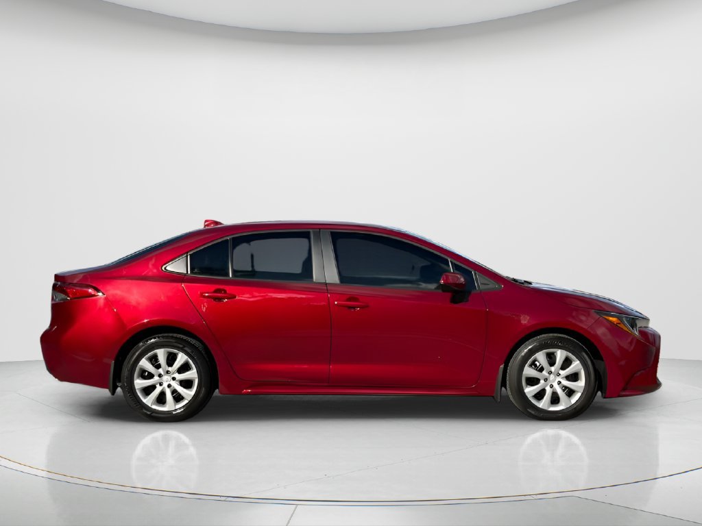 Used 2025 Toyota Corolla LE FWD image 6