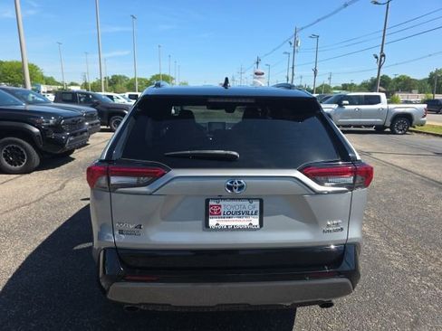 Used 2021 Toyota RAV4 XSE w/ XSE Grade Weather Package image 4