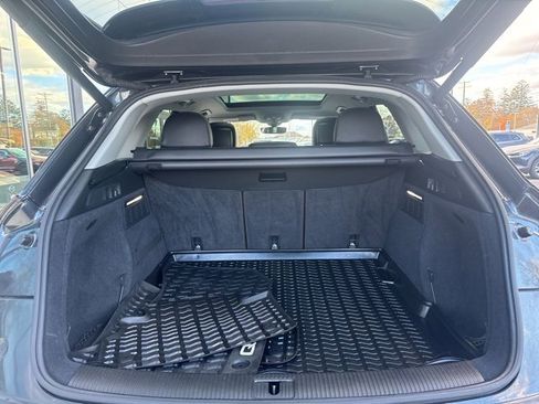 Used 2019 Audi Q5 2.0T Premium w/ Convenience Package image 5
