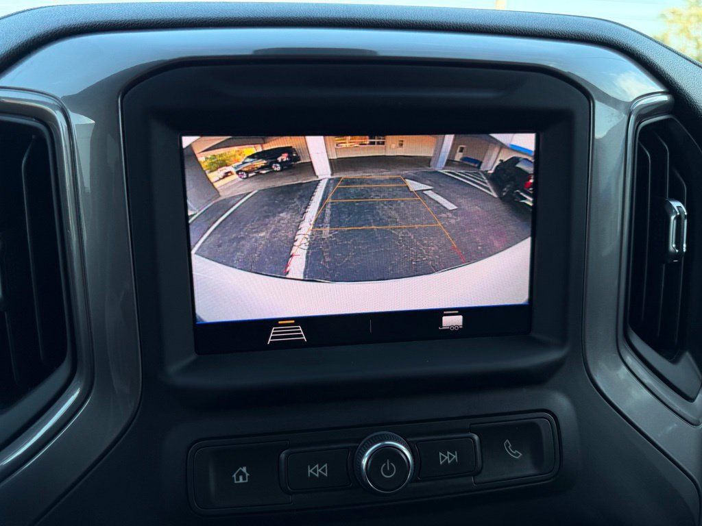 Used 2022 Chevrolet Silverado 1500 Custom w/ Safety Confidence Package AWD/4WD image 27
