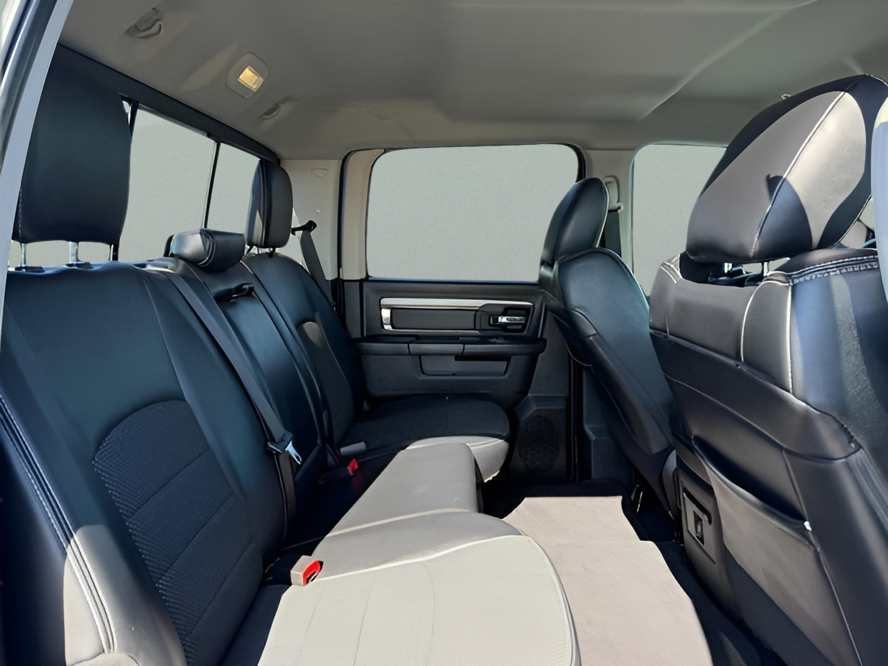 Used 2018 RAM 1500 Sport w/ Convenience Group AWD/4WD image 9