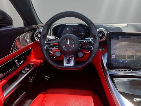 Used 2022 Mercedes-Benz SL 63 AMG 4MATIC image 8