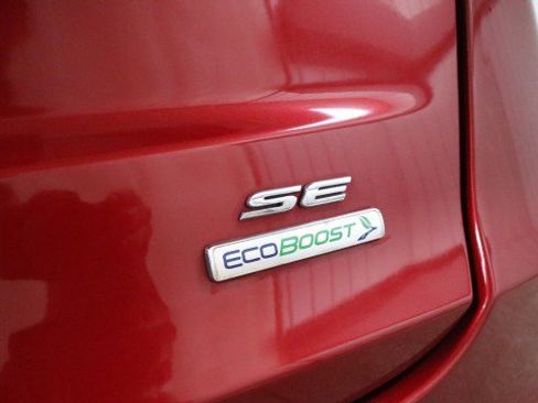 Used 2020 Ford Fusion SE image 23