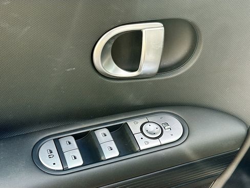 Used 2024 Hyundai Ioniq 5 SEL image 15