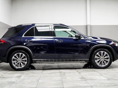 Used 2022 Mercedes-Benz GLE 350 4MATIC w/ Premium Package image 4