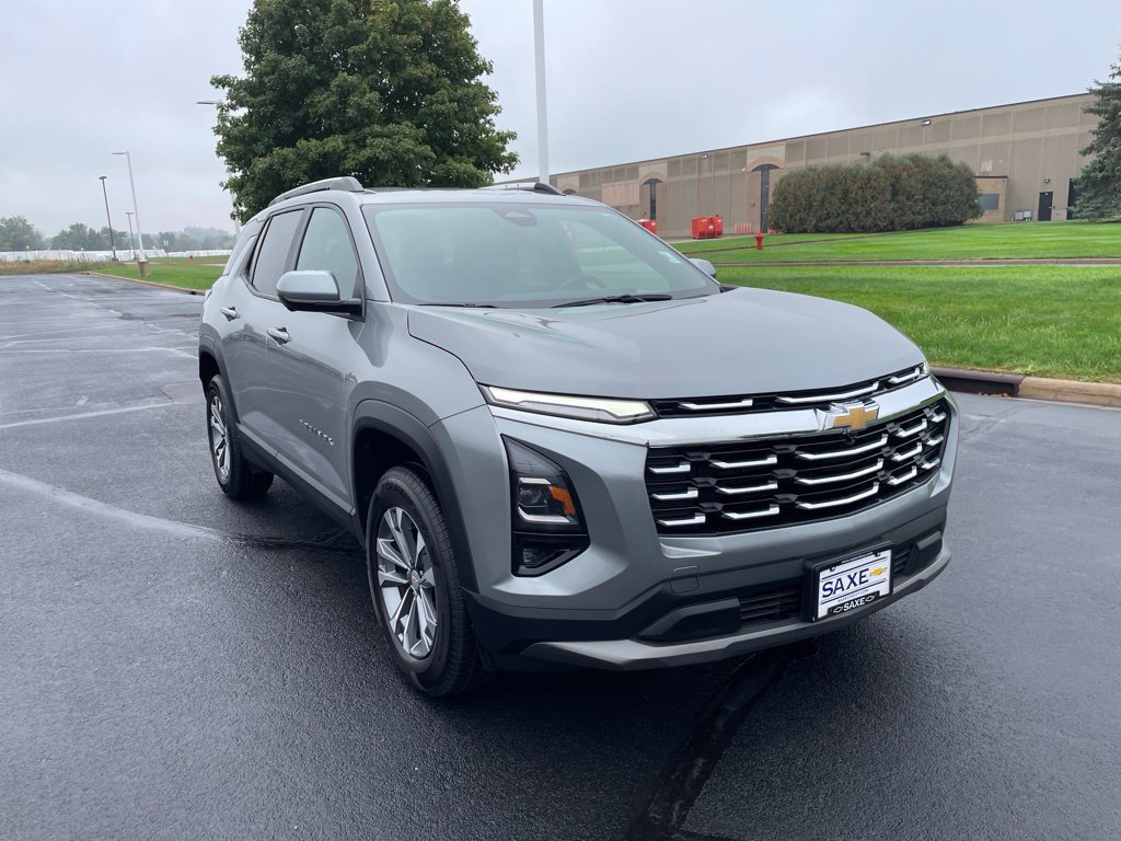 Used 2025 Chevrolet Equinox LT w/ Convenience Package II AWD/4WD image 7