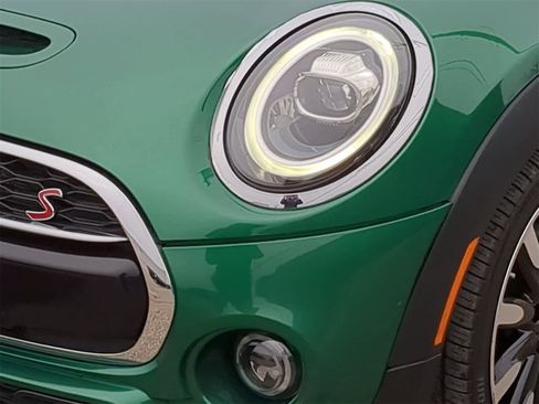 Used 2021 MINI Cooper S image 18