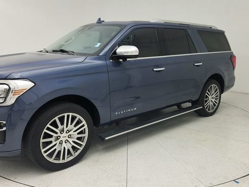 Used 2022 Ford Expedition Max Platinum RWD image 3