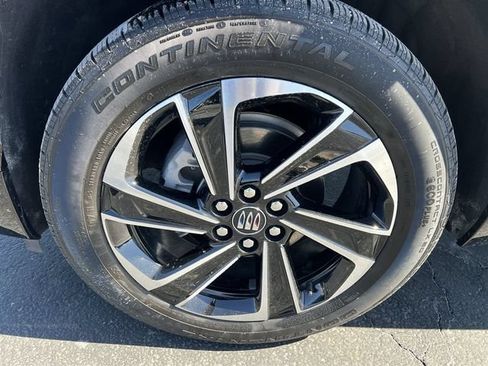 Certified 2025 Buick Enclave Sport Touring FWD image 20