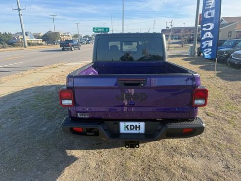 New 2026 Jeep Gladiator Sport image 6