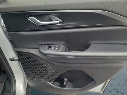 Certified 2023 Jeep Grand Cherokee Altitude AWD/4WD image 17