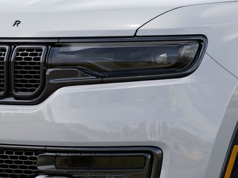 New 2025 Jeep Wagoneer Series II w/ Convenience Group I AWD/4WD image 26