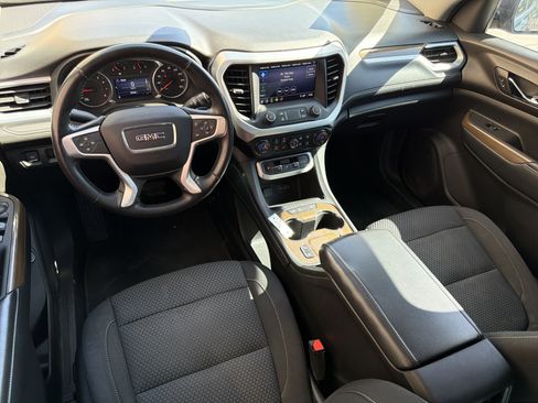 Used 2020 GMC Acadia SLE w/ Driver Convenience Package FWD image 11