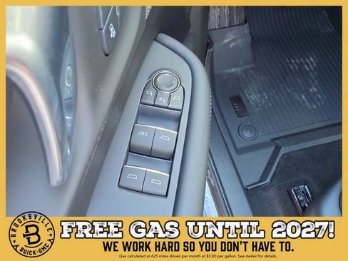 New 2027 Buick Enclave Avenir w/ LPO, Floor Liner Package FWD image 17