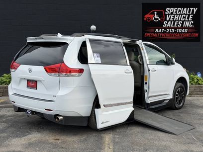 Used 2013 Toyota Sienna XLE w/ Premium Pkg