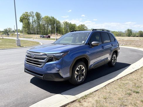 New 2026 Subaru Forester Premium AWD/4WD image 3