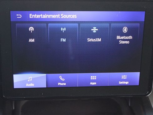 Used 2020 Ford Explorer XLT w/ Comfort Package image 26