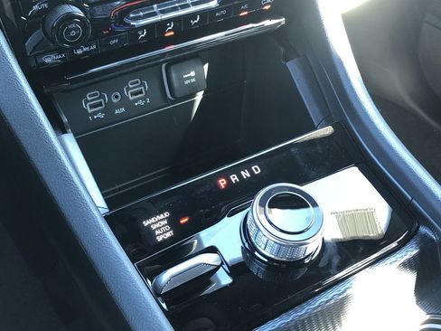 New 2025 Jeep Grand Cherokee Limited w/ Black Appearance Package image 27