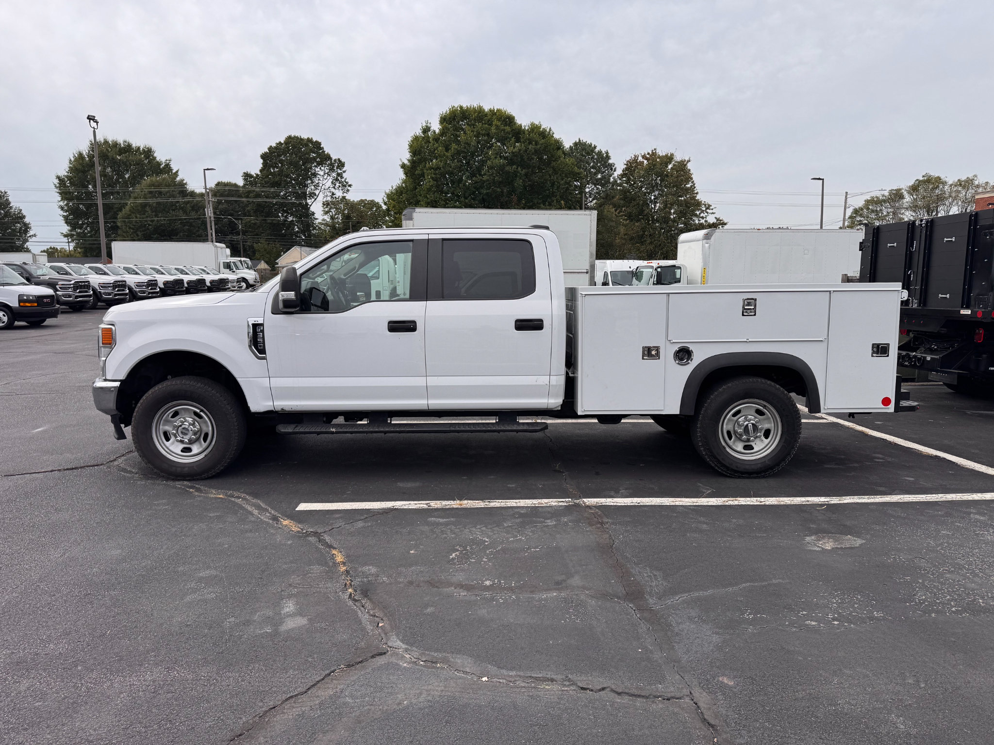 Used 2022 Ford F350 XL w/ Power Equipment Group AWD/4WD image 11