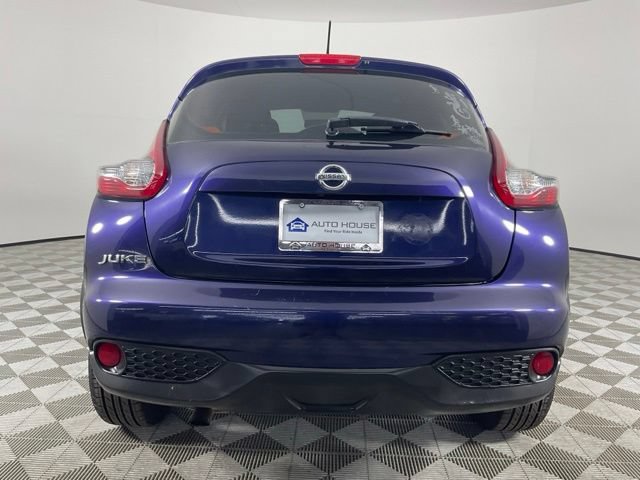 Used 2015 Nissan Juke S FWD image 6