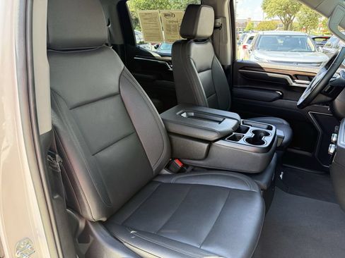 Used 2026 GMC Sierra 1500 SLT AWD/4WD image 25