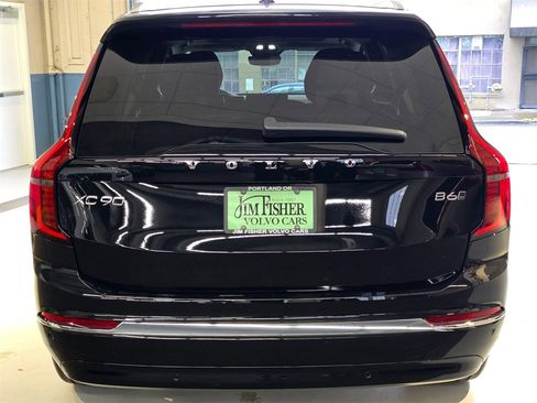New 2026 Volvo XC90 B6 Ultra w/ Protection Package image 12