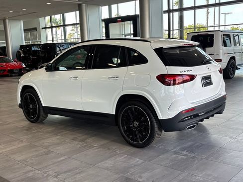 Used 2026 Mercedes-Benz GLA 250 4MATIC image 7