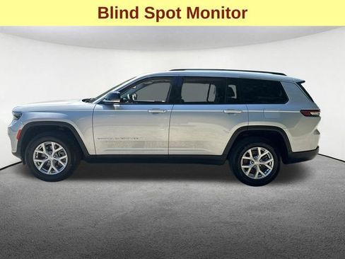 Used 2023 Jeep Grand Cherokee L Limited AWD/4WD image 6
