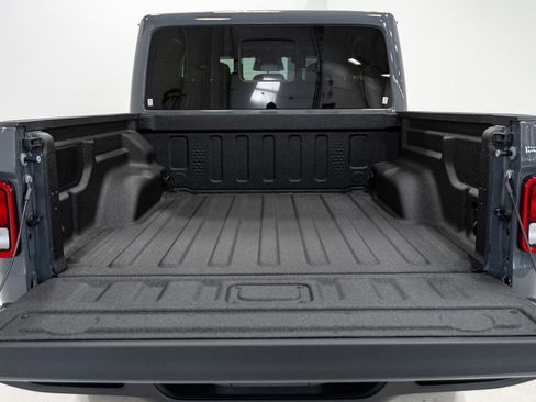 New 2026 Jeep Gladiator Sport image 28