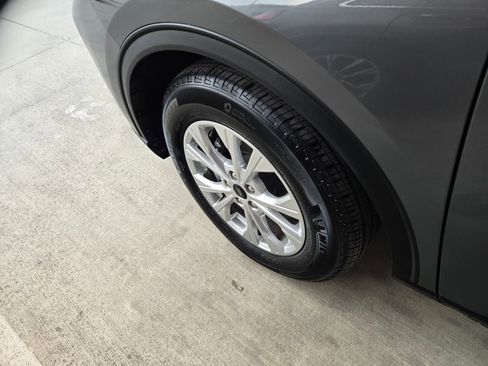 Used 2024 Ford Escape Active image 10