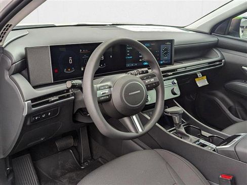 New 2025 Hyundai Tucson SEL image 3