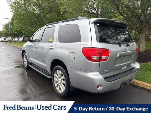 Used 2010 Toyota Sequoia Limited AWD/4WD image 4