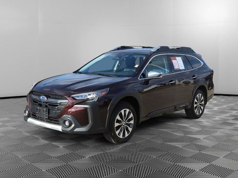 Used 2023 Subaru Outback Touring image 2