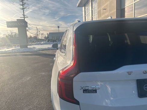 Used 2025 Volvo XC90 B6 Plus image 8